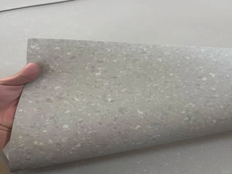 cleaning vinyl floor with clean water and neutral pH cleaner